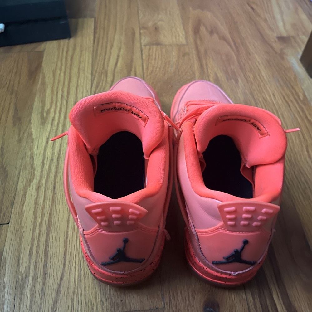 Pink 4’s - Picture 3 of 4